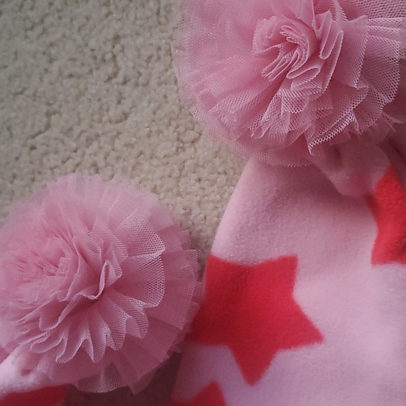 NEW GAP KIDS soft warm fleece 2-piece set hat scarf pink red star pompoms S/M - Picture 8 of 10